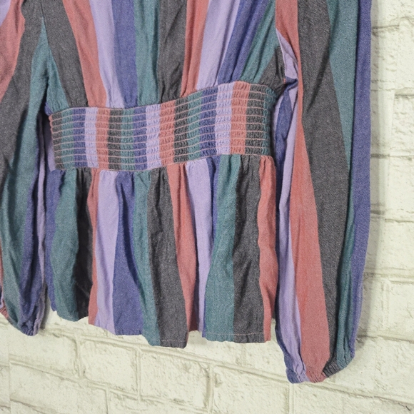 AEO cute stripe long sleeve top - Picture 10 of 13